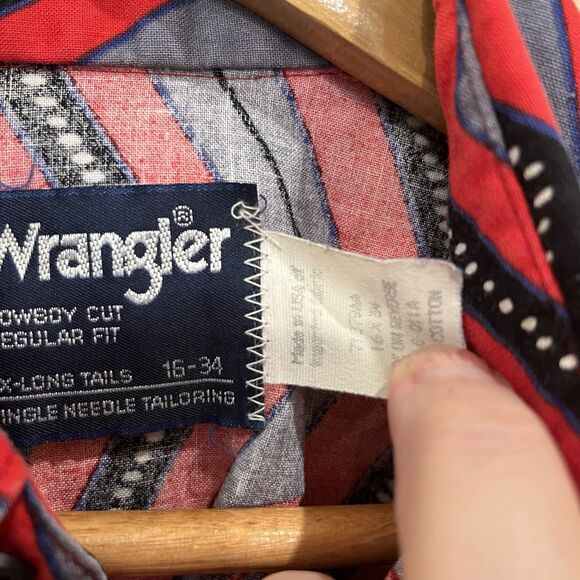 90s Wrangler Western Arrow Button Down Shirt 16-34 X Long  Tails Cowboy Cut Vtg - Picture 3 of 6